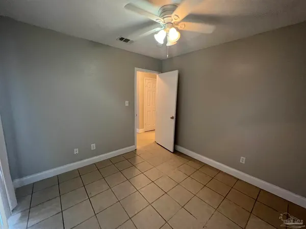 $1,025 | 6394 West Fairfield Drive, Unit B, Pensacola, FL 32506