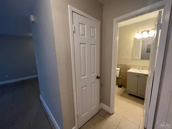 $1,025 | 6394 West Fairfield Drive, Unit B, Pensacola, FL 32506