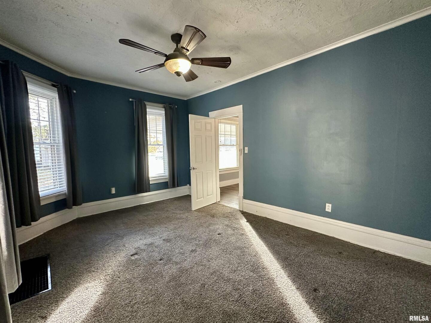 626 Argyle Court Clinton, IA 52732 - Photo 12 of 18