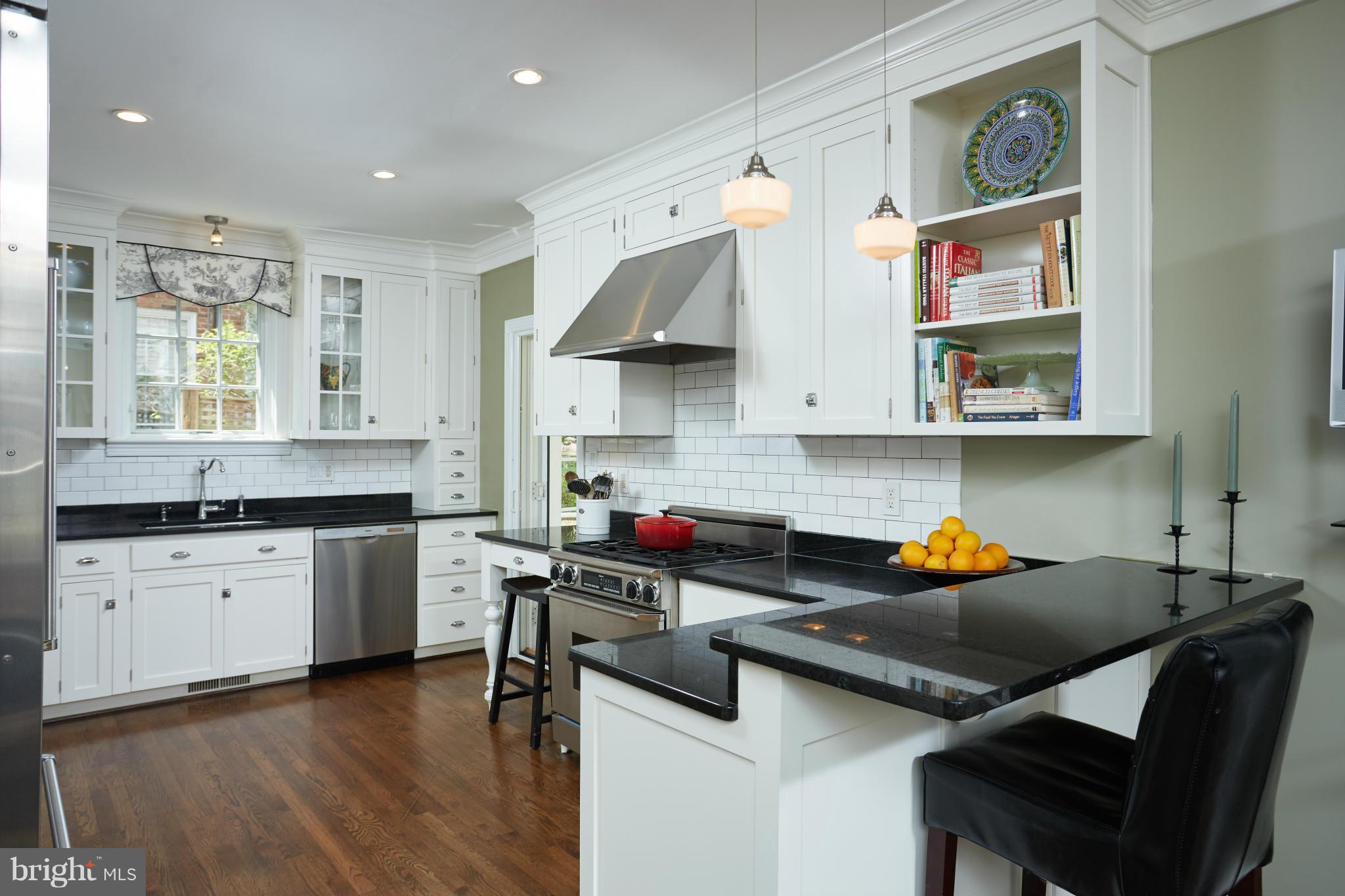 3673 Upton Street Northwest Washington, DC 20008 - Photo 6 of 30 Kitchen