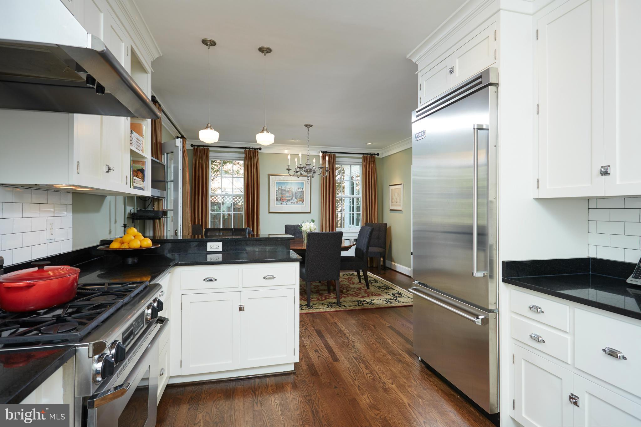 3673 Upton Street Northwest Washington, DC 20008 - Photo 8 of 30 Kitchen