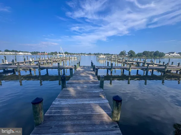 $385,000 | 309 Monroe Point Drive, Colonial Beach, VA 22443