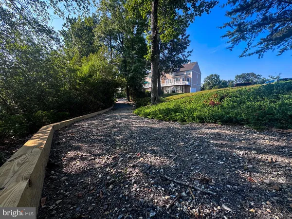 $385,000 | 309 Monroe Point Drive, Colonial Beach, VA 22443