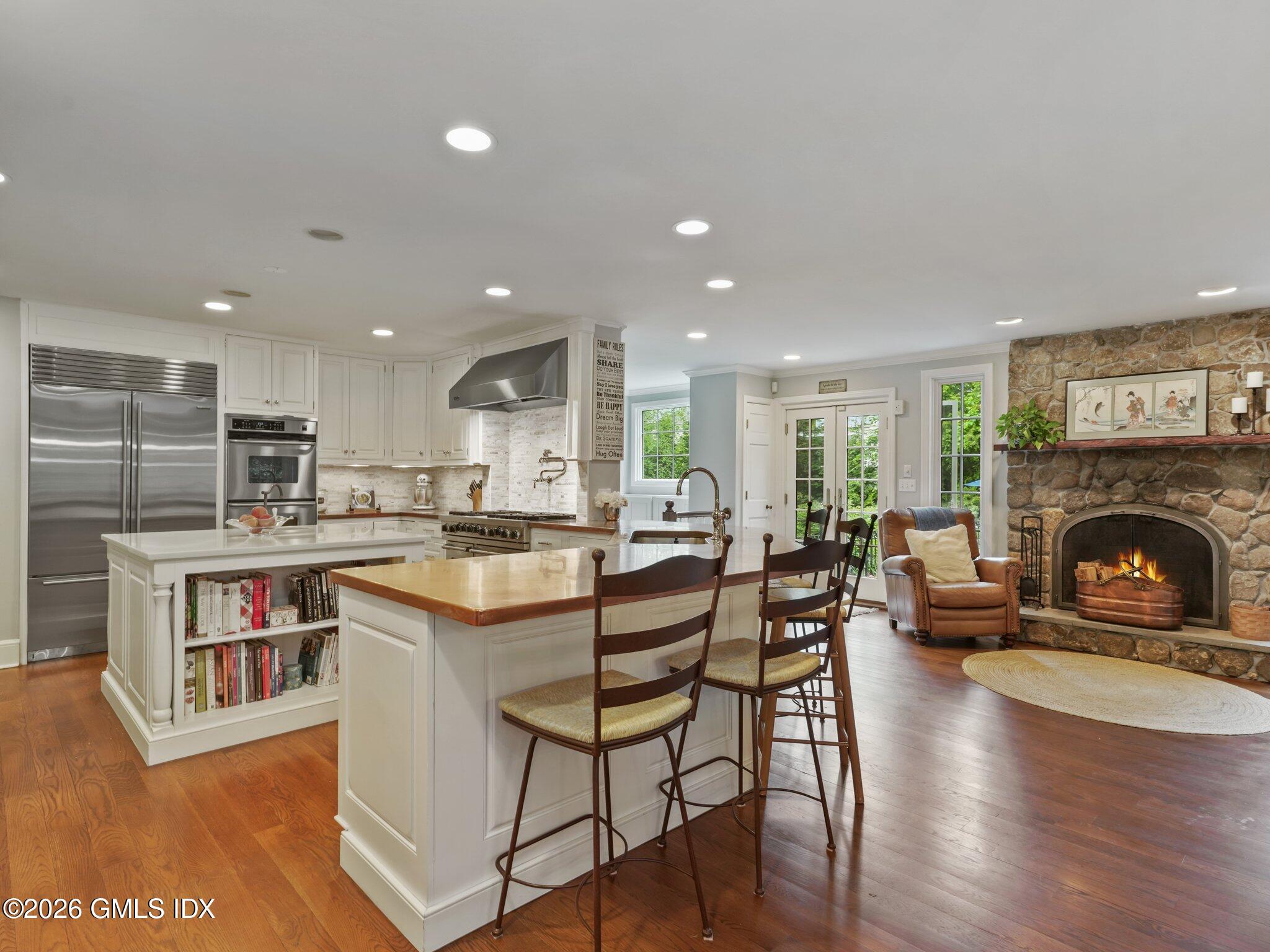 47 Owenoke Way Riverside, CT 06878 - Photo 11 of 42 10-web-or-mls-47-owenoke-way