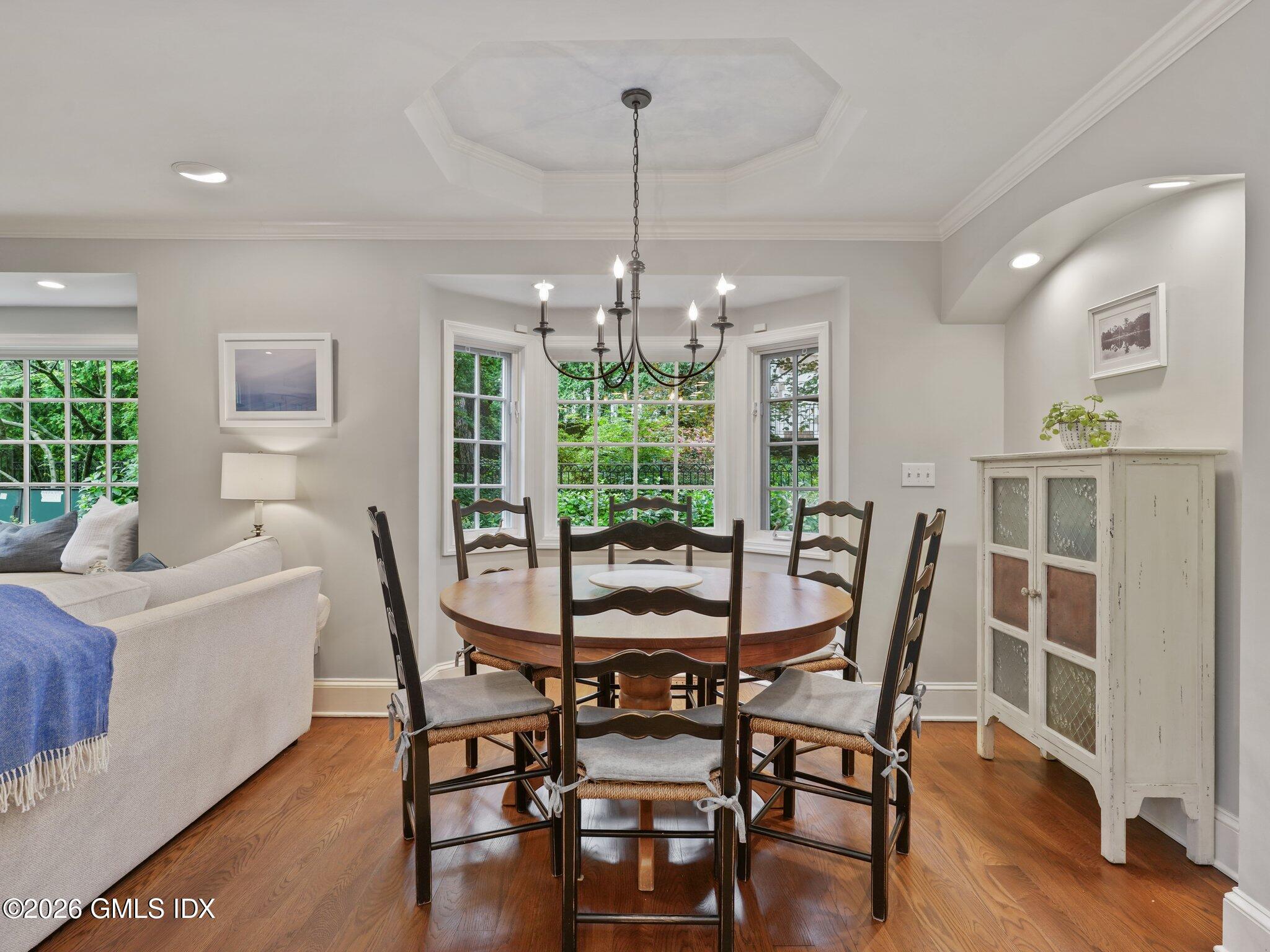47 Owenoke Way Riverside, CT 06878 - Photo 12 of 42 11-web-or-mls-47-owenoke-way