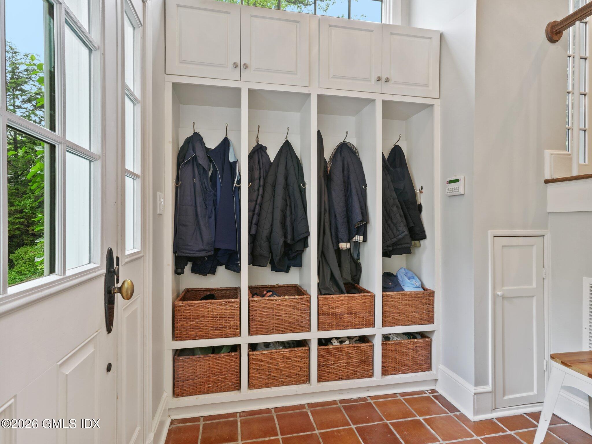 47 Owenoke Way Riverside, CT 06878 - Photo 16 of 42 15-web-or-mls-47-owenoke-way