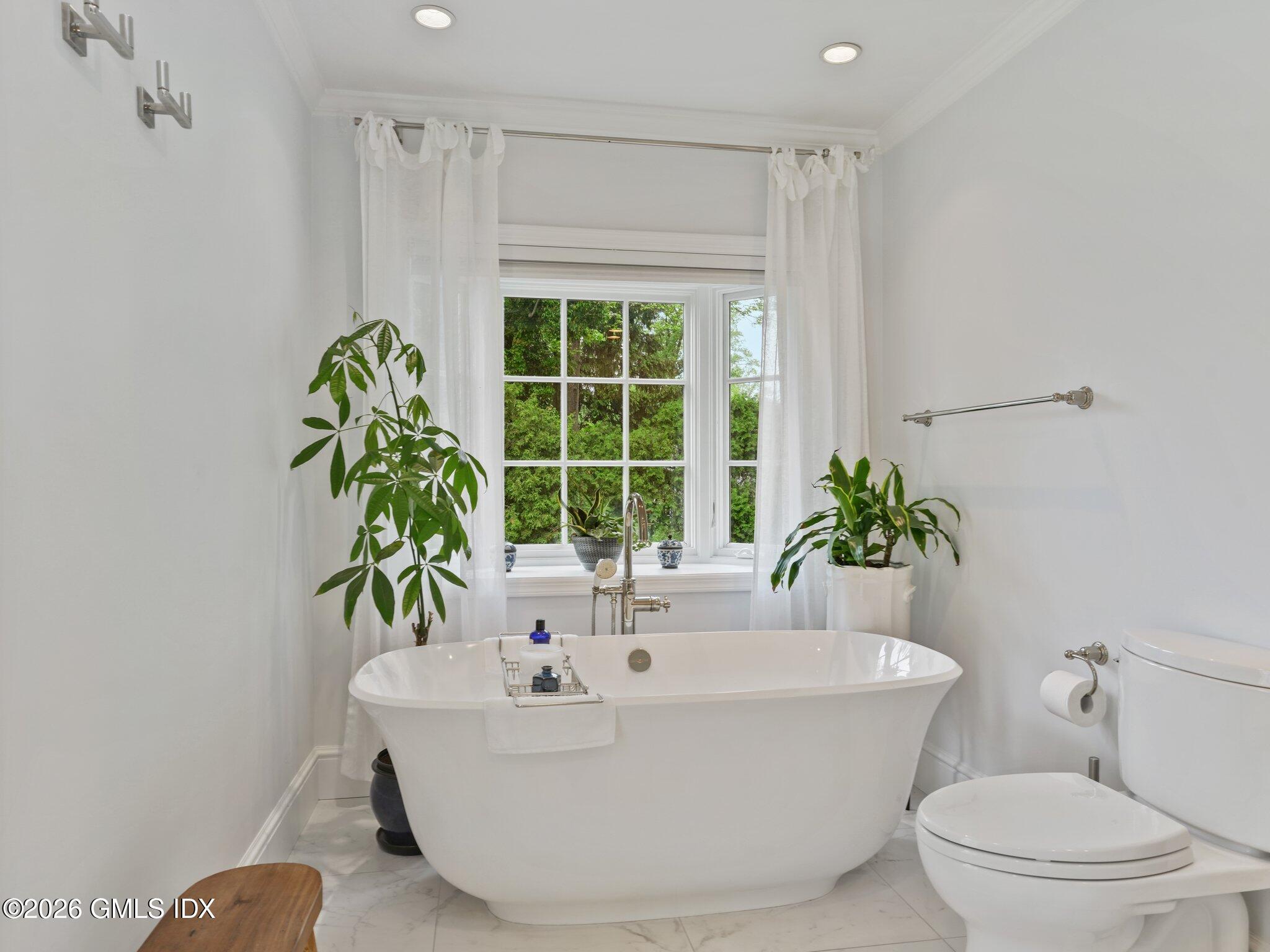 47 Owenoke Way Riverside, CT 06878 - Photo 24 of 42 23-web-or-mls-47-owenoke-way