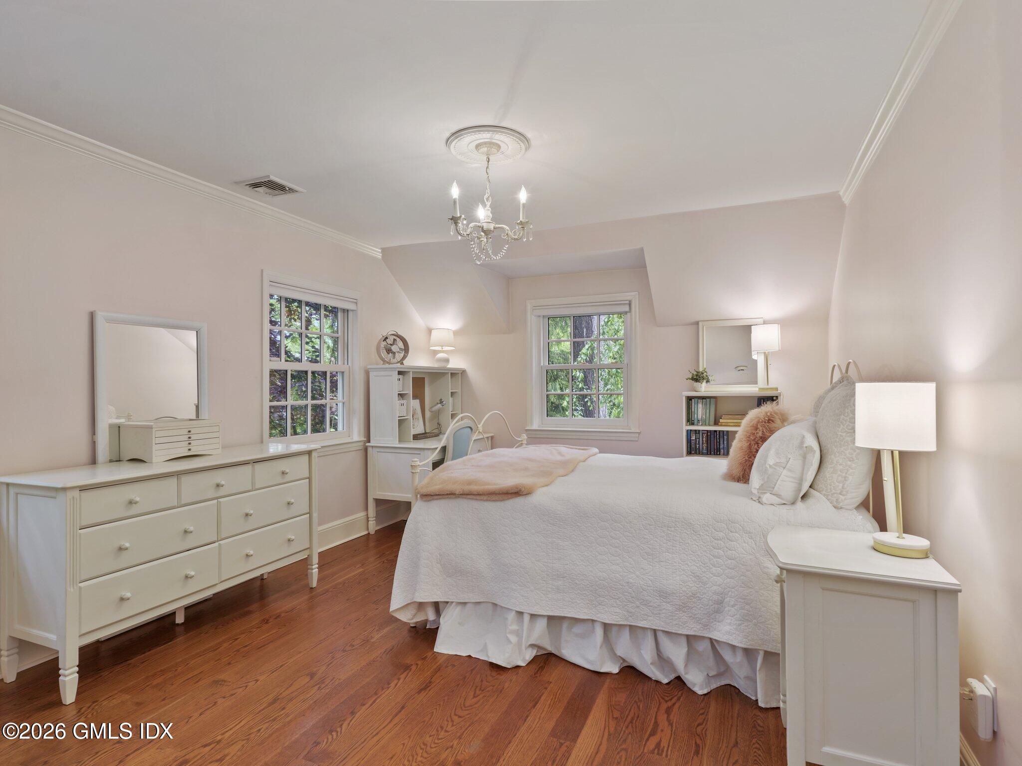 47 Owenoke Way Riverside, CT 06878 - Photo 25 of 42 24-web-or-mls-47-owenoke-way