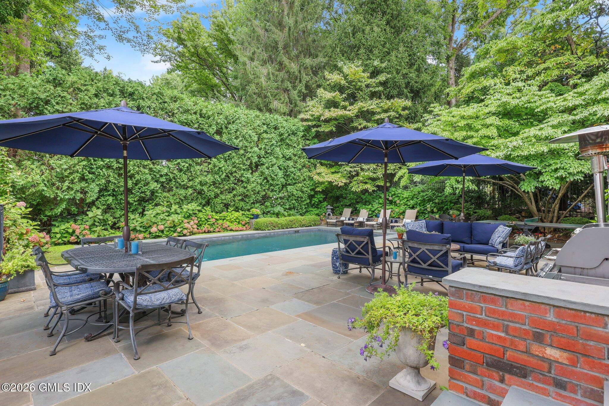 47 Owenoke Way Riverside, CT 06878 - Photo 36 of 42 36-web-or-mls-47-owenoke-way