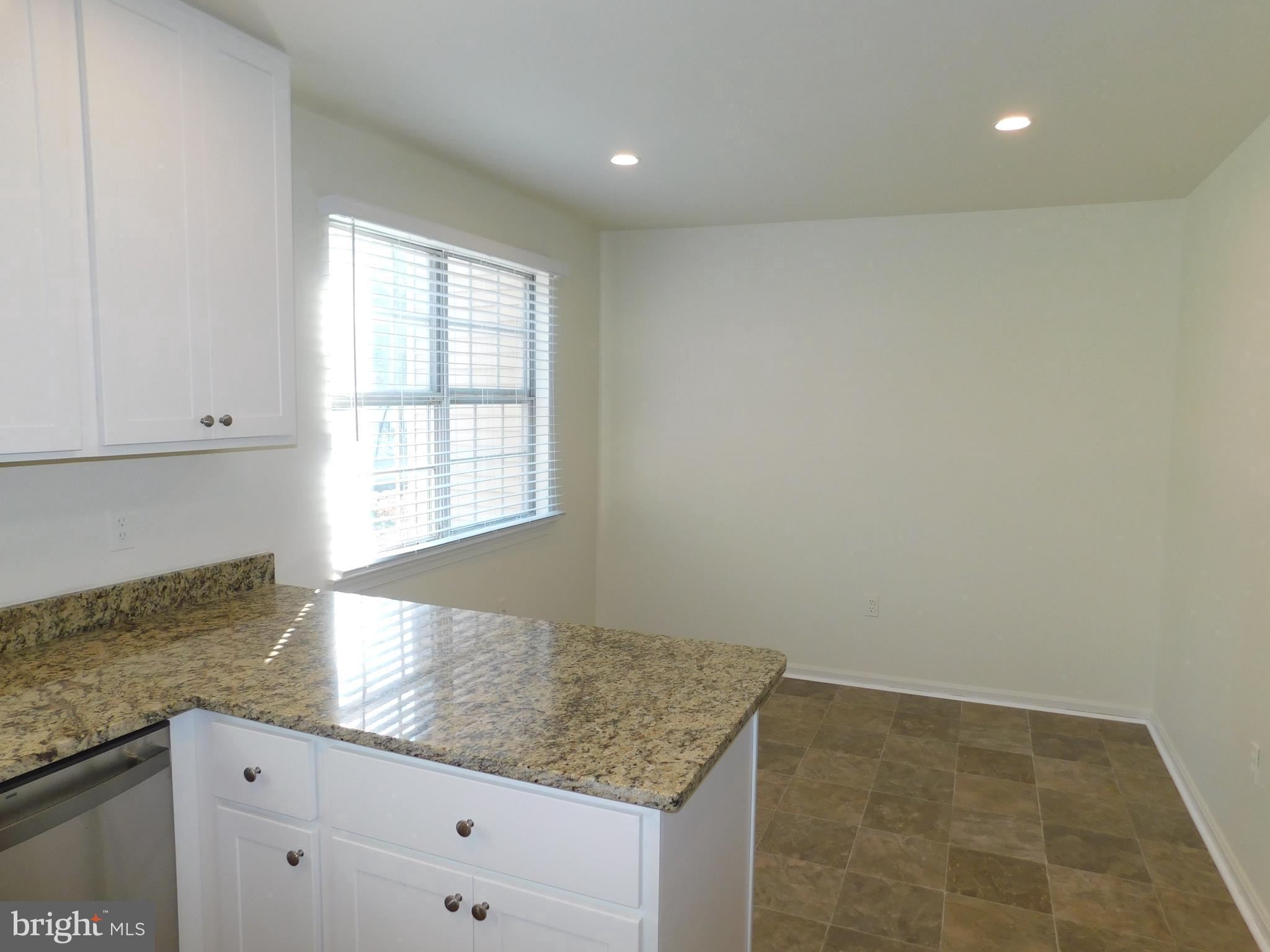 3835 Ferrara Drive Silver Spring, MD 20906 - Photo 7 of 53 Large Table Space Breakfast Area