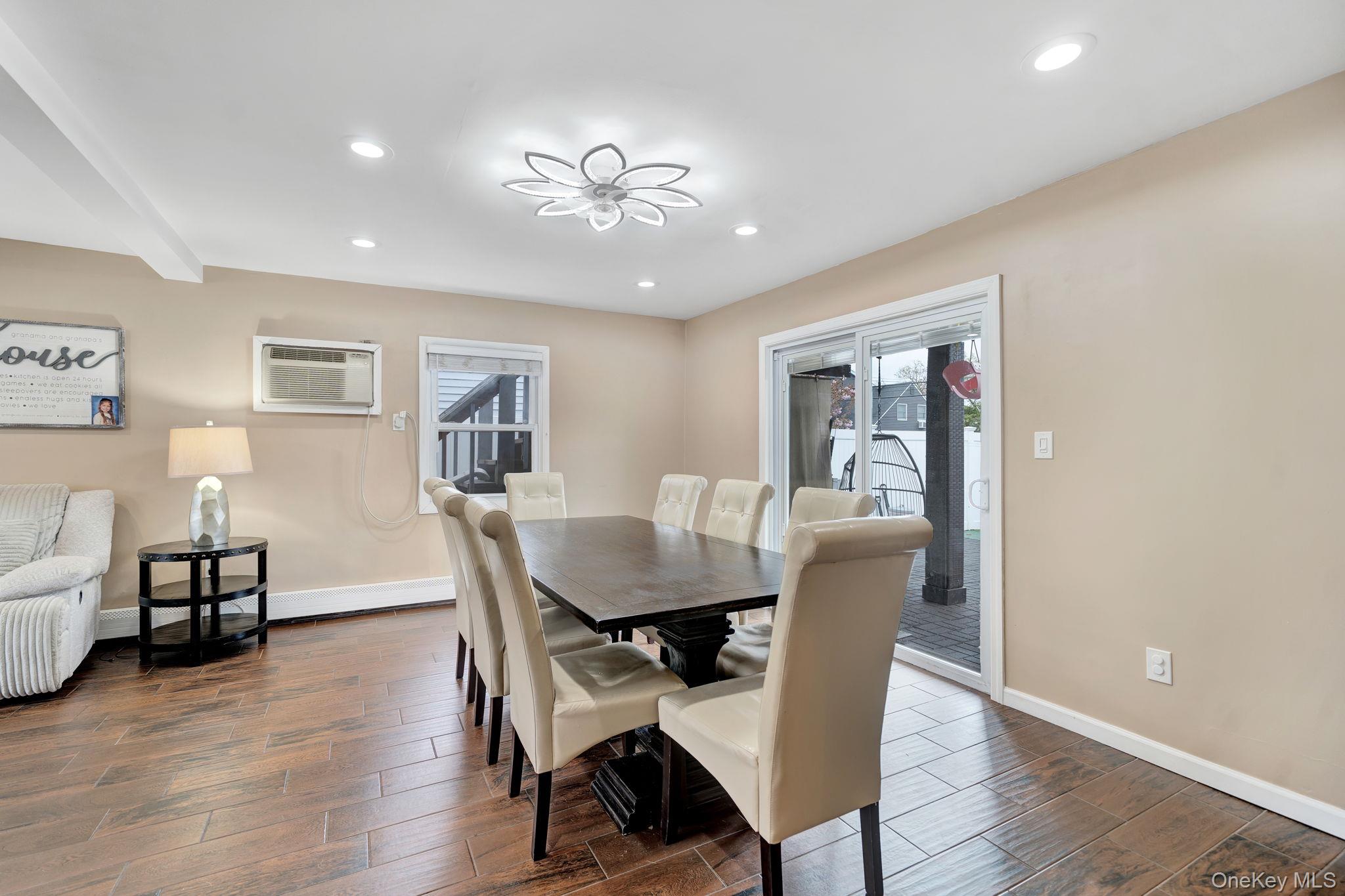 226 Old Farm Road Levittown, NY 11756 - Photo 14 of 35