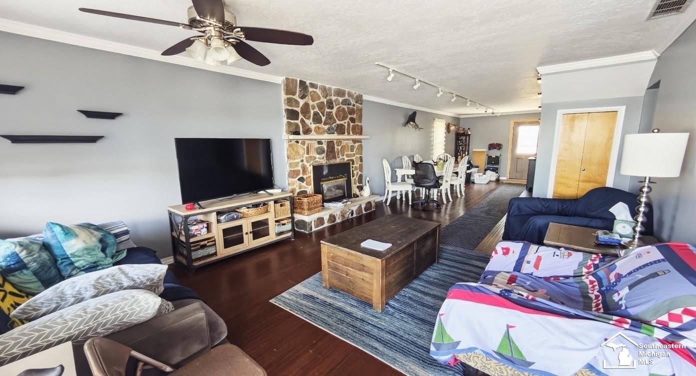 6270 Brancheau Road Newport, MI 48166 - Photo 10 of 41
