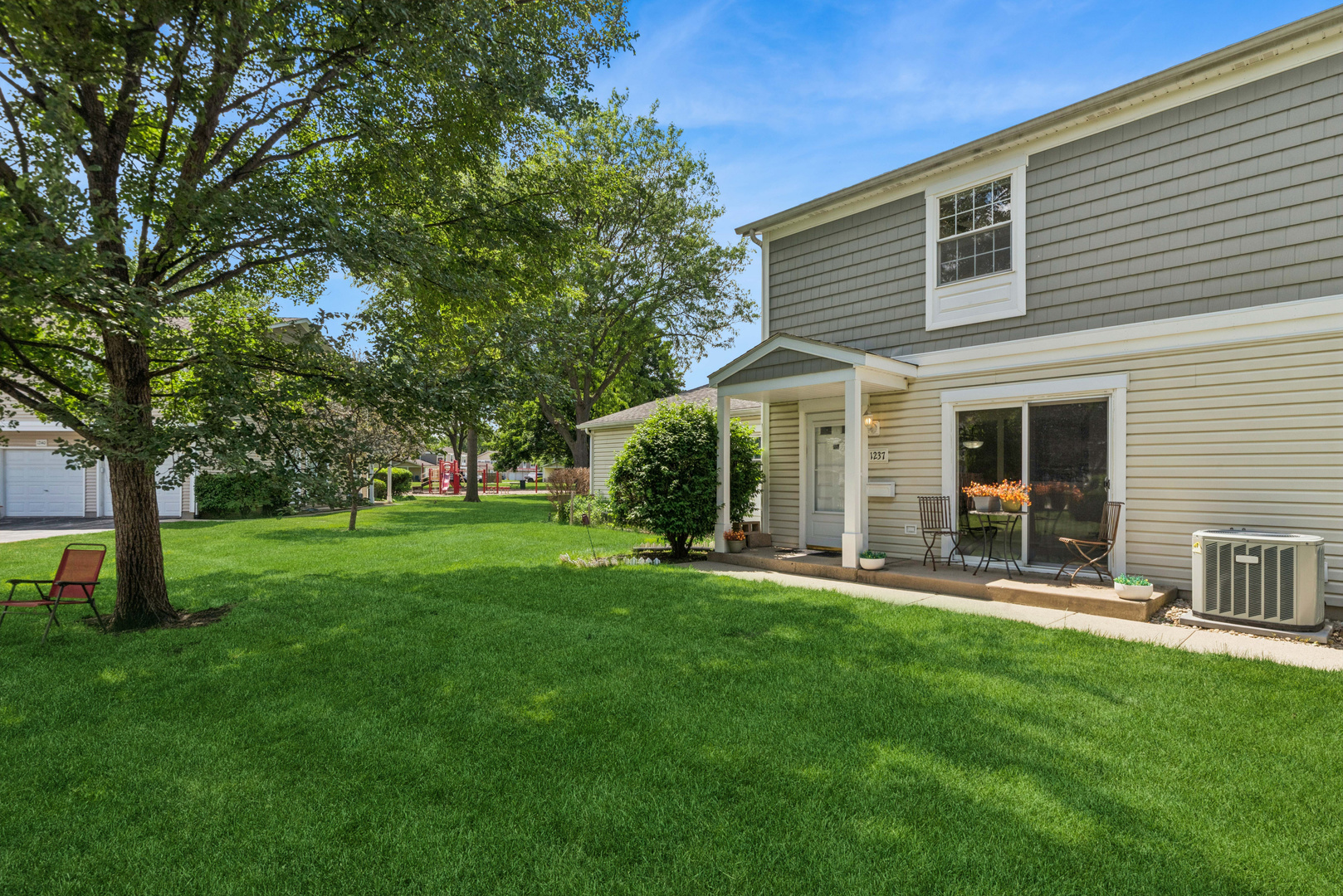 1237 Oboe Court Wheeling, IL 60090 - Photo 14 of 18
