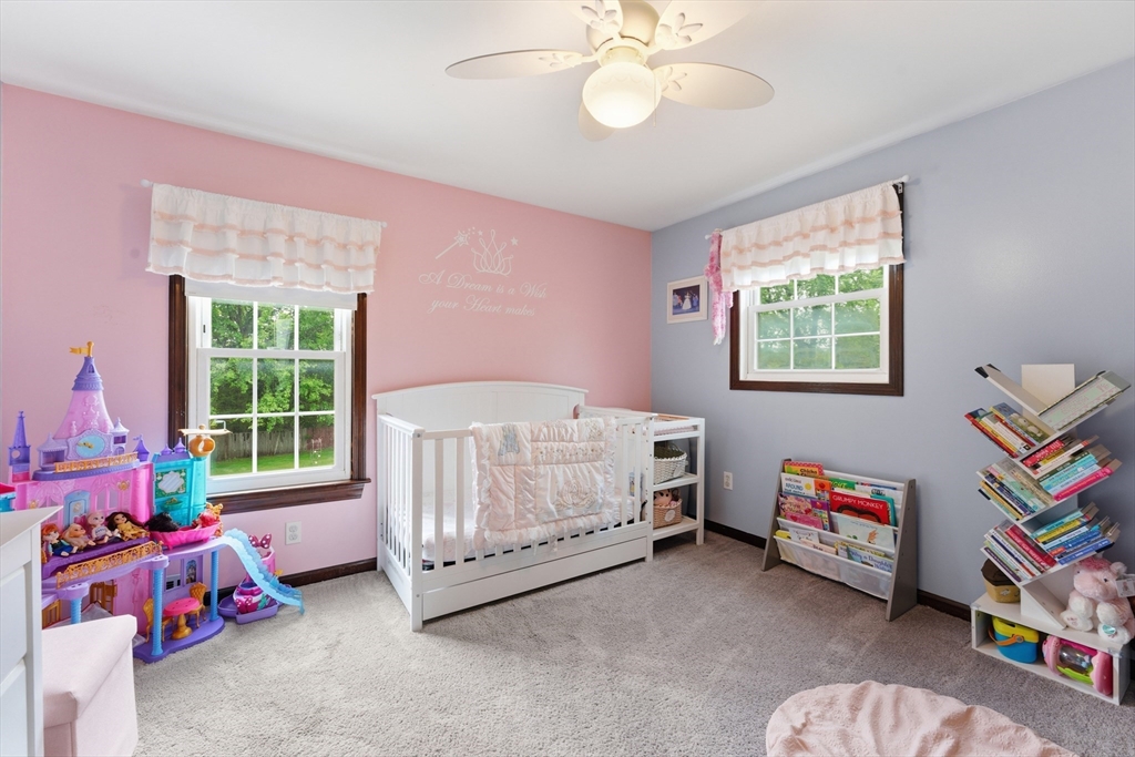 41 Verge Street Springfield, MA 01129 - Photo 16 of 40