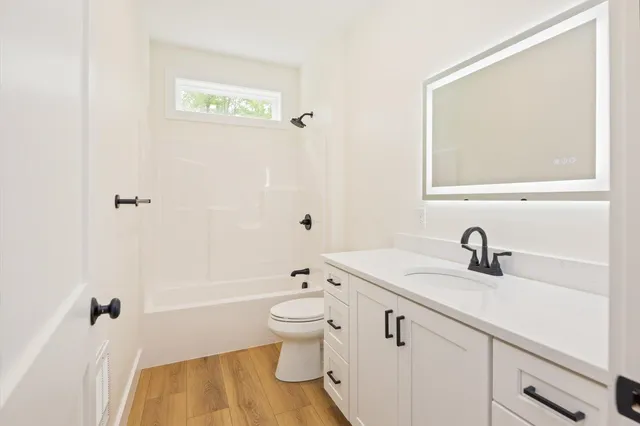 $739,000 | 7 Spring Hill Road, Hancock, NH 03449