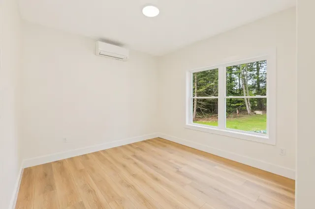 $739,000 | 7 Spring Hill Road, Hancock, NH 03449