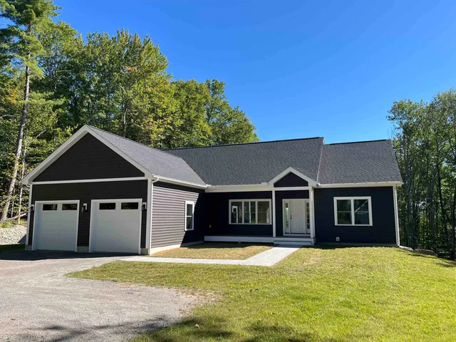 $739,000 | 7 Spring Hill Road, Hancock, NH 03449