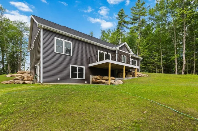 $739,000 | 7 Spring Hill Road, Hancock, NH 03449