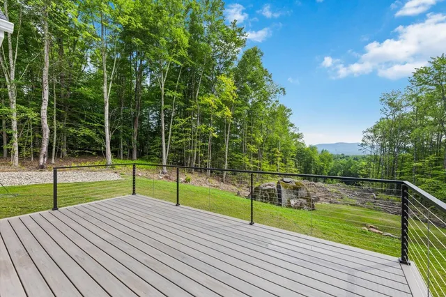 $739,000 | 7 Spring Hill Road, Hancock, NH 03449