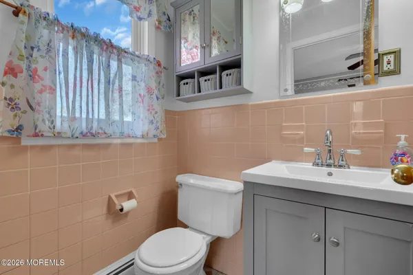 $435,000 | 230 Carol Drive, Toms River, NJ 08753