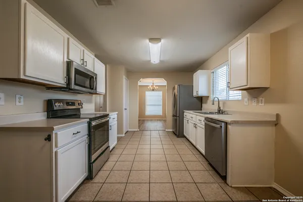 $1,800 | 200 Willow Run, Cibolo, TX 78108
