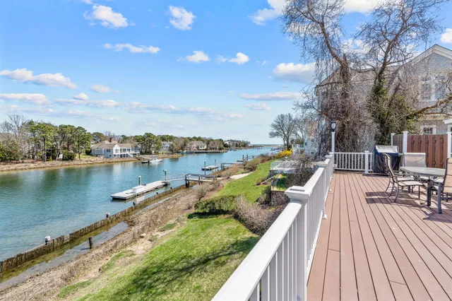 $3,299,900 | 160 Waterway, Mashpee, MA 02649