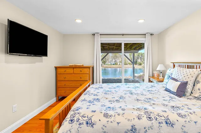 $3,299,900 | 160 Waterway, Mashpee, MA 02649