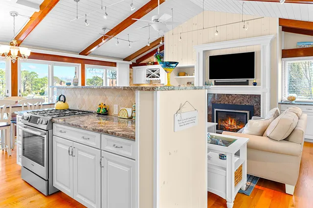 $3,299,900 | 160 Waterway, Mashpee, MA 02649