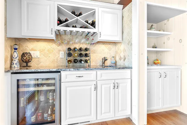 $3,299,900 | 160 Waterway, Mashpee, MA 02649