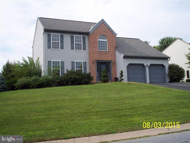321 North Farm Drive Lititz, PA 17543 - Photo 1 of 19