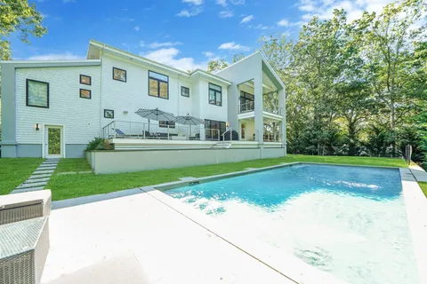 17 Milton Avenue, Sag Harbor, NY 11963