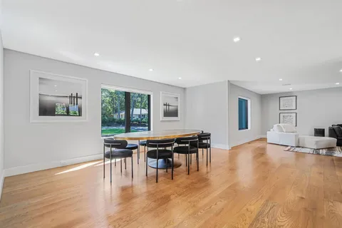 17 Milton Avenue, Sag Harbor, NY 11963