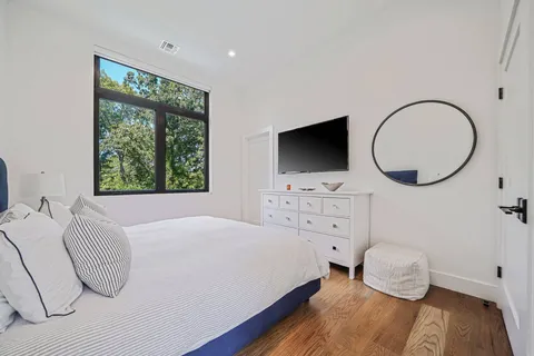 17 Milton Avenue, Sag Harbor, NY 11963