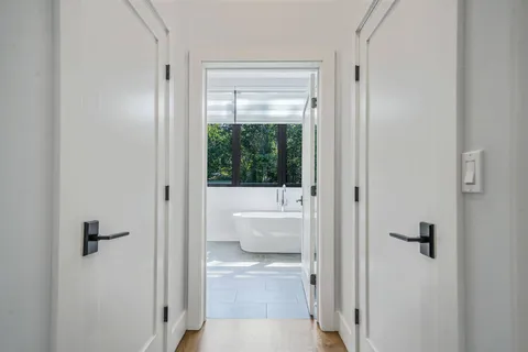 17 Milton Avenue, Sag Harbor, NY 11963