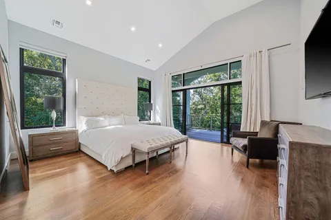 17 Milton Avenue, Sag Harbor, NY 11963