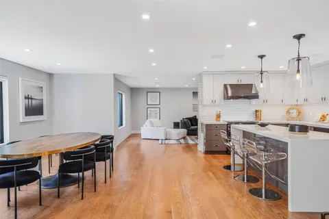 17 Milton Avenue, Sag Harbor, NY 11963