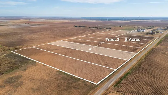a view of a tennis court