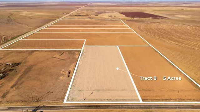 a view of a tennis court