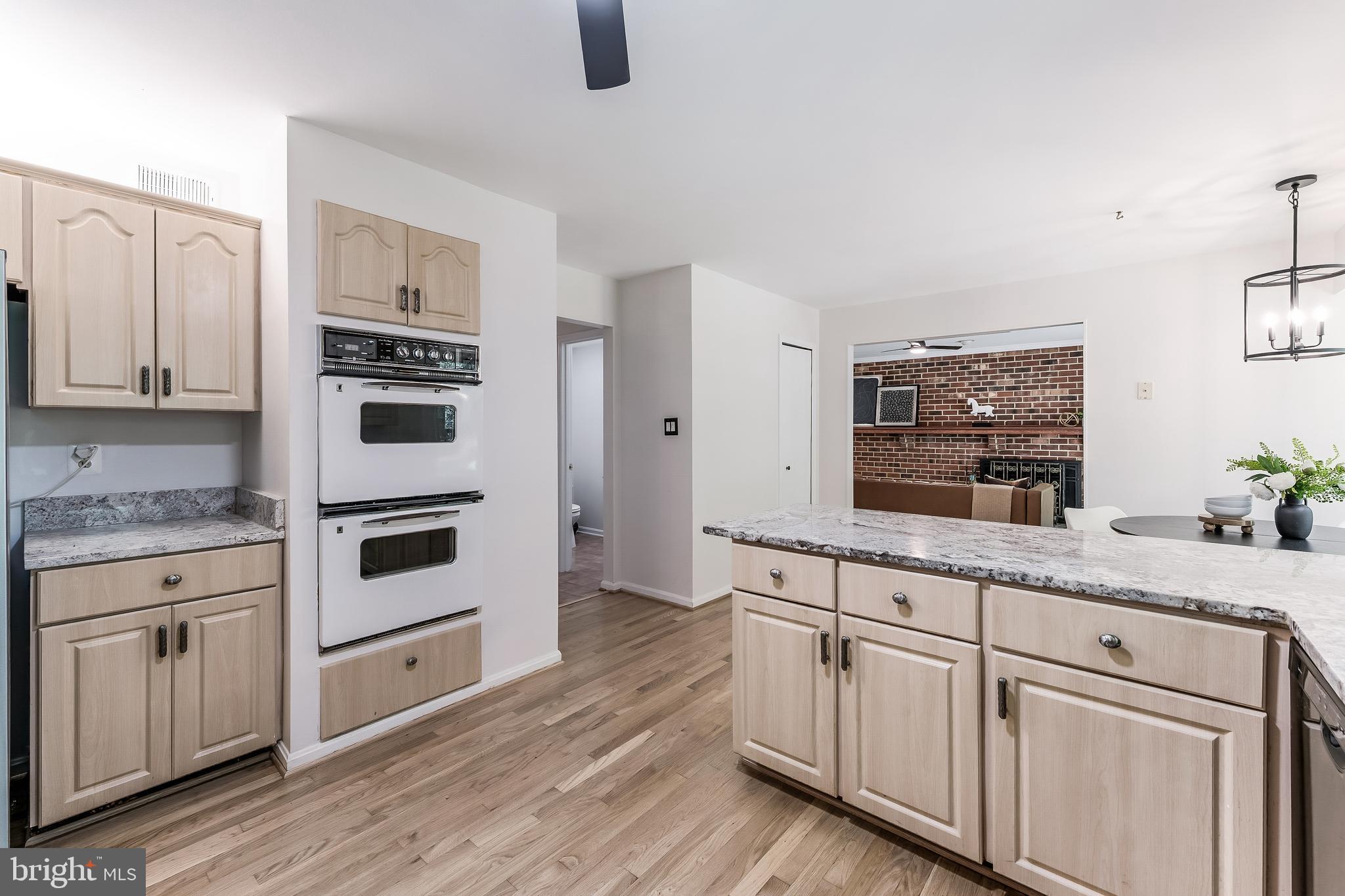 11488 Bingham Terrace Reston, VA 20191 - Photo 20 of 59