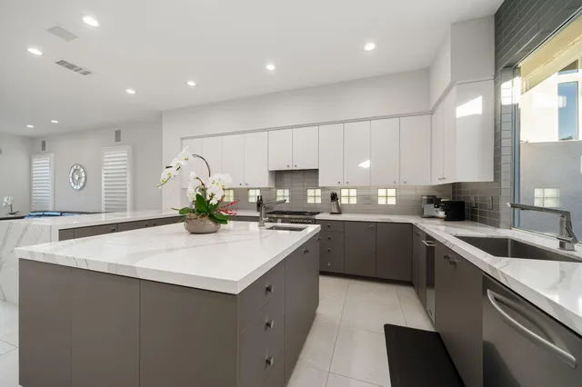 $2,500,000 | 770 Deer Haven Circle, Palm Desert, CA 92211