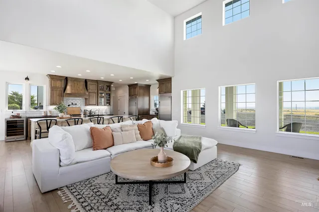 $1,025,000 | 288 East 600 South, Jerome, ID 83338