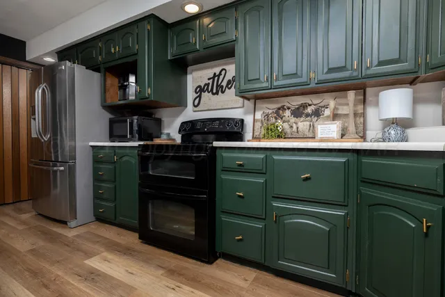 $195,000 | 703 West Stinson Street, Dimmitt, TX 79027