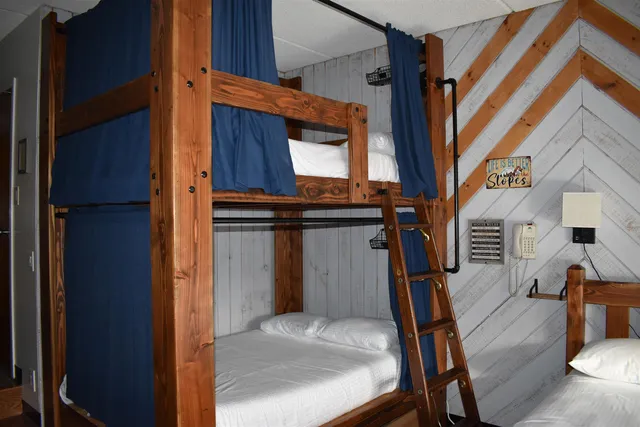 $236,000 | 15 Hakone At Smugglers Notch Resort, Unit 15, Jeffersonville, VT 05464