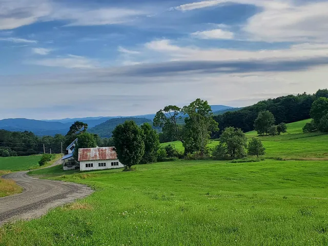 $415,000 | 128 Valley View Road, Waterford, VT 05819