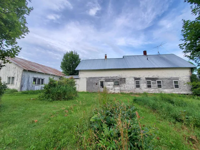 $415,000 | 128 Valley View Road, Waterford, VT 05819