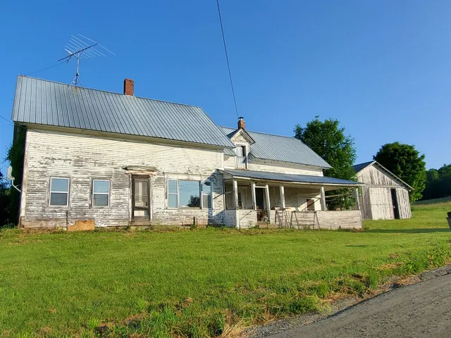$415,000 | 128 Valley View Road, Waterford, VT 05819