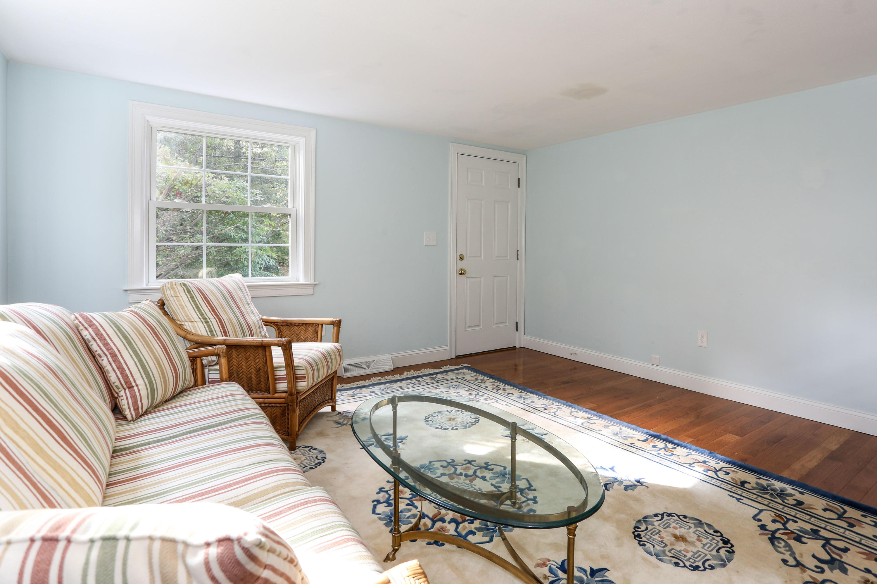130 Raspberry Lane Marstons Mills, MA 02648 - Photo 8 of 29 130RasLR-7
