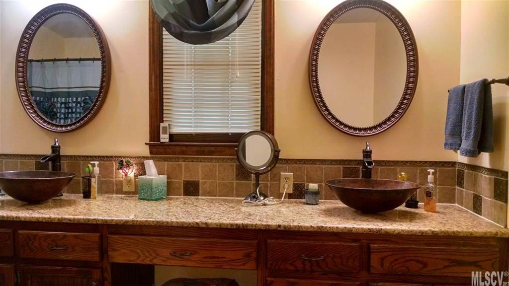 140 Spring Street Hudson, NC 28638 - Photo 6 of 25 Gallery Image 6