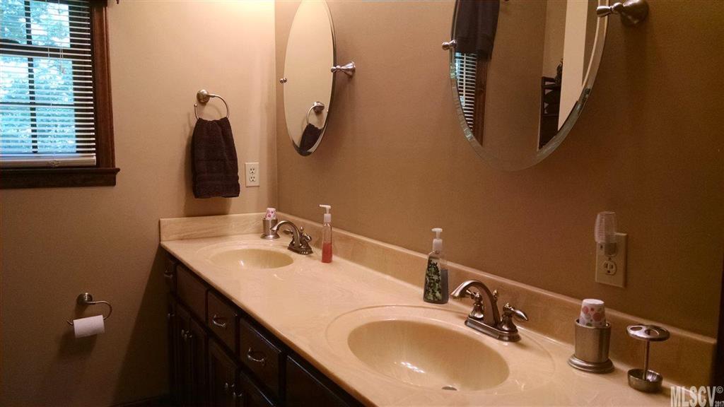 140 Spring Street Hudson, NC 28638 - Photo 7 of 25 Gallery Image 7