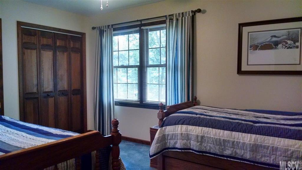 140 Spring Street Hudson, NC 28638 - Photo 9 of 25 Gallery Image 9